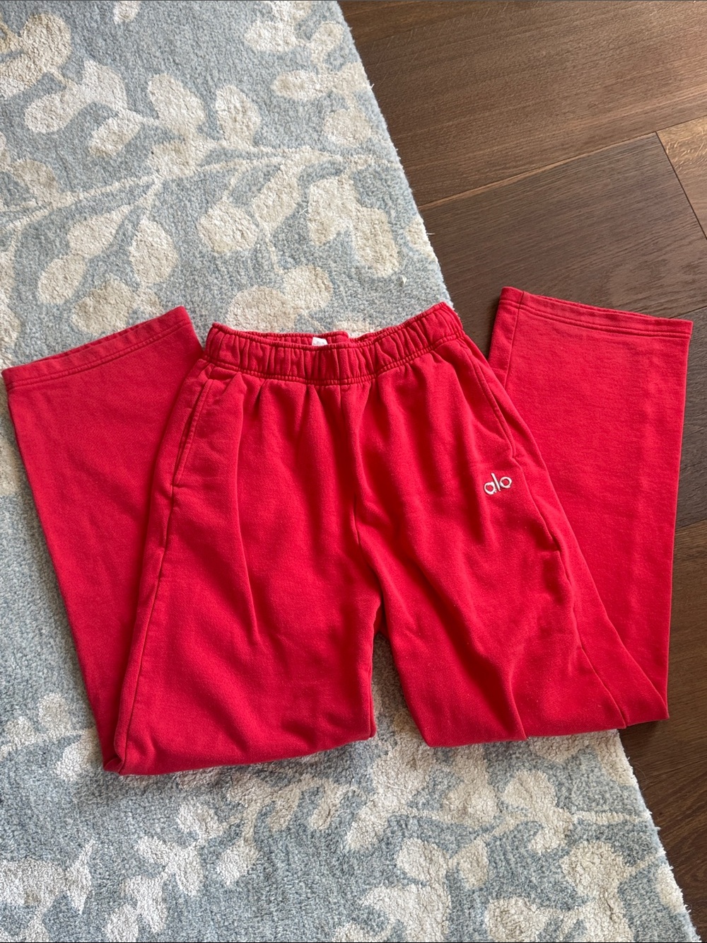 ALO Yoga Red Accolade Pants with Elastic Waist